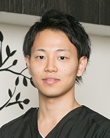 歯科医師 : 越知 正博