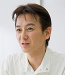 大阪矯正歯科センター総院長 : 松本 正洋