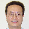 院長 : 覚本 嘉美