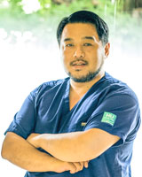 医療法人社団 京和会 理事長 : 梅田 和徳