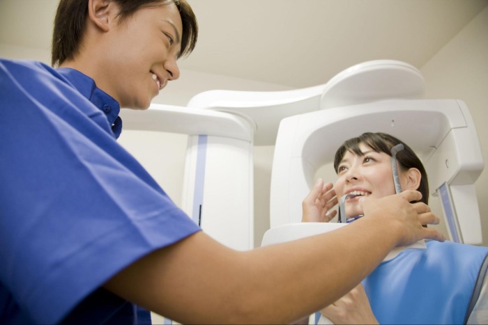 顎の状態をCTやMRIなどでの精密検査