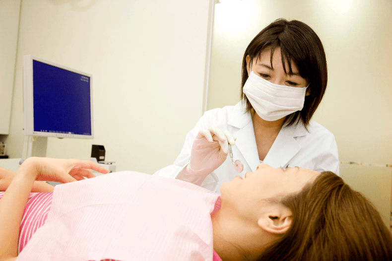 歯列矯正用のアンカースクリューとは？メリットや必要な人の特徴、費用を解説