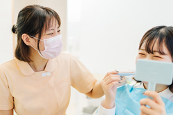 幅広い年代の方へきれいで理想的な歯並びを