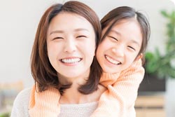 お子様の矯正治療を考えるご家族に