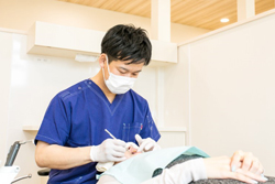 矯正治療について研鑽を積んだ歯科医師