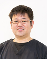 院長 : 平良 幸治
