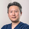 副院長 矯正治療担当医 : 山田 聡