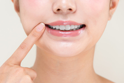 ����Ū�ʻ��ʥ���˥å��ˤ�붺������