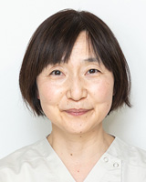 歯科医師(矯正治療担当) : 宮下 貴代