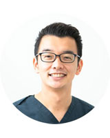 院長 : 上原 正典