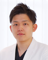 院長 : 森崎 彰将