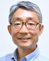院長 : 前田 耕作
